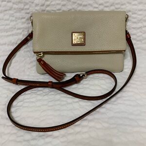 Dooney & Bourke cross body
